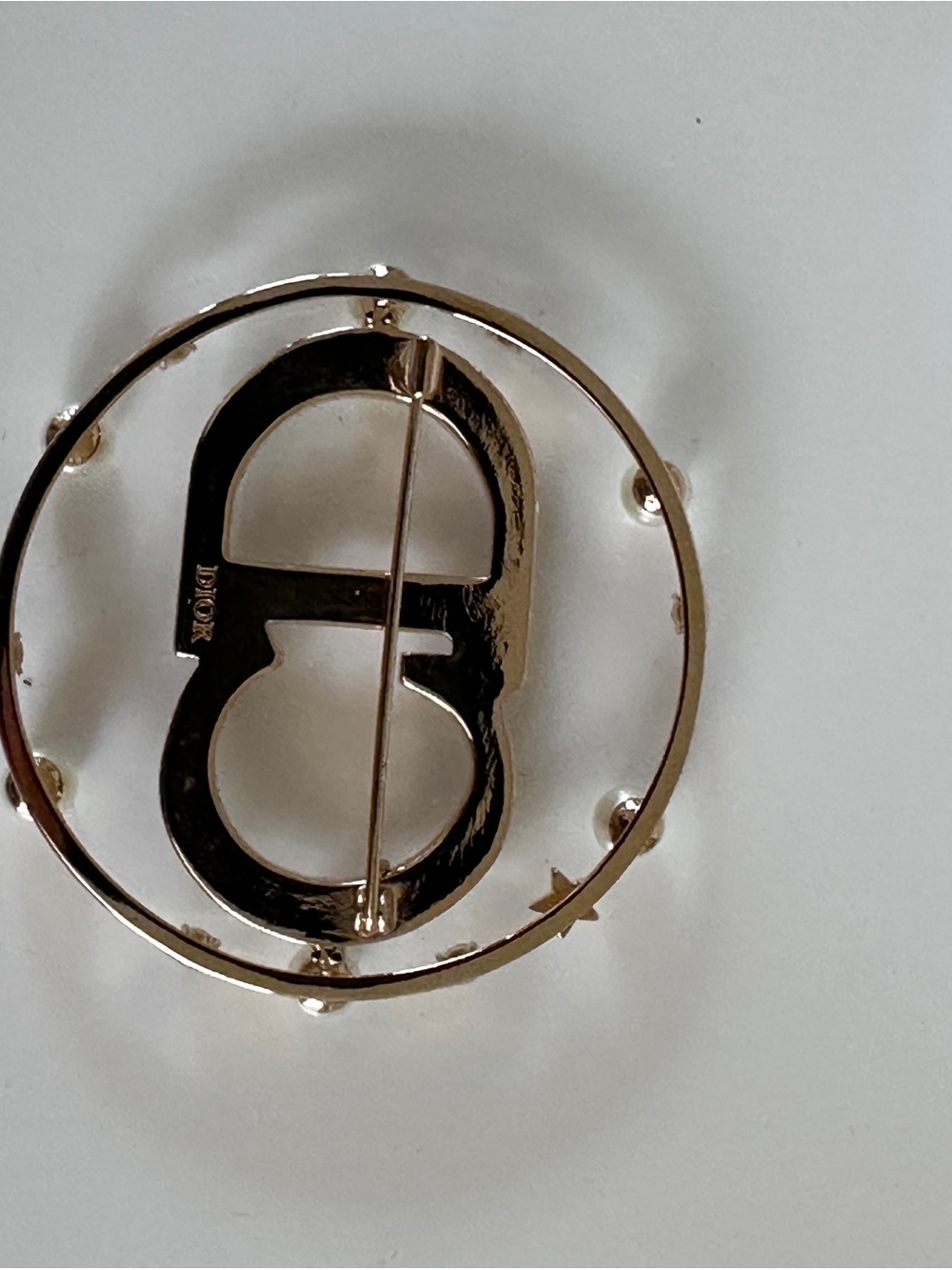 Dior Gold-Tone Pearl & Crystal Double-Loop Brooch - Picture 7 of 14